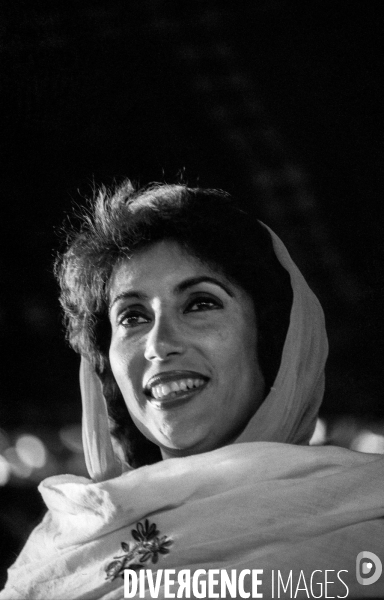 Années 80 : Le retour de Benazir Bhutto au Pakistan