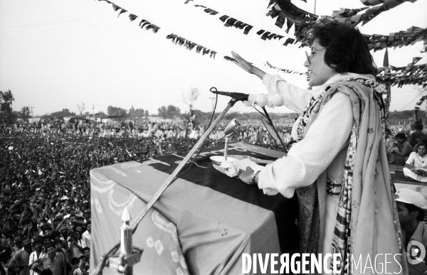 Années 80 : Le retour de Benazir Bhutto au Pakistan