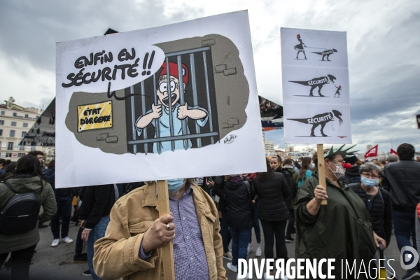 Manifestation contre les «lois liberticides» à Marseille