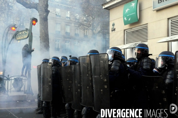 Marche des libertés contre l article 24 de la Loi securite globale