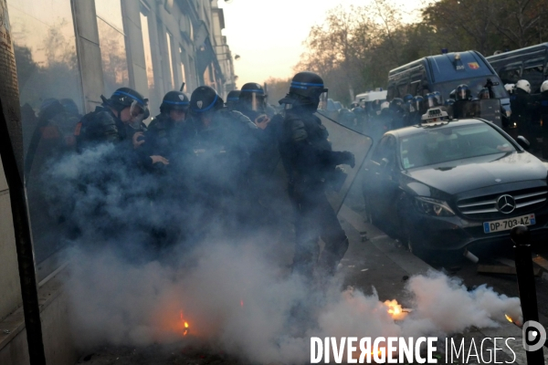 Marche des libertés contre l article 24 de la Loi securite globale