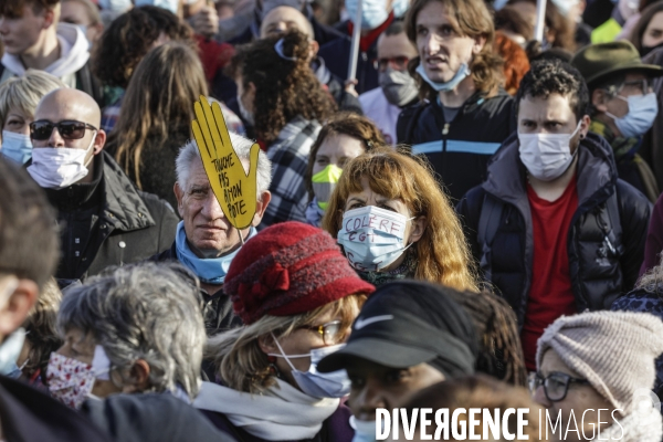 Manifestation à BORDEAUX contre l article 24 et la loi de Sécurité globale.