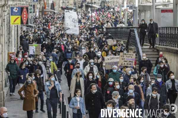 Manifestation à BORDEAUX contre l article 24 et la loi de Sécurité globale.