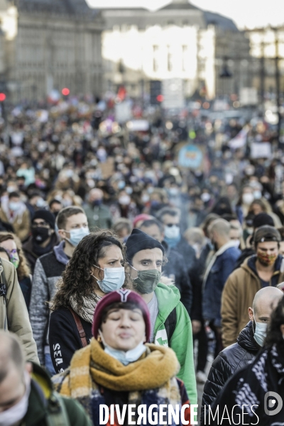 Manifestation à BORDEAUX contre l article 24 et la loi de Sécurité globale.