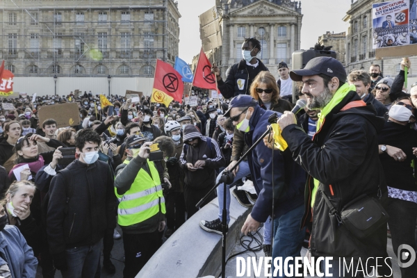 Manifestation à BORDEAUX contre l article 24 et la loi de Sécurité globale.