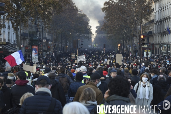 Manifestation contre le projet de loi SECURITE GLOBALE PPL, la marche des libertés du 28 novembre 2020. Demonstration against new security law project against freedom of information.