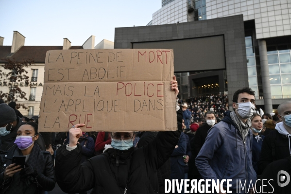 Manifestation contre le projet de loi SECURITE GLOBALE PPL, la marche des libertés du 28 novembre 2020. Demonstration against new security law project against freedom of information.