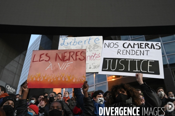 Manifestation contre le projet de loi SECURITE GLOBALE PPL, la marche des libertés du 28 novembre 2020. Demonstration against new security law project against freedom of information.