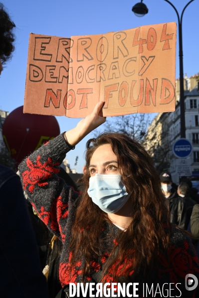 Manifestation contre le projet de loi SECURITE GLOBALE PPL, la marche des libertés du 28 novembre 2020. Demonstration against new security law project against freedom of information.