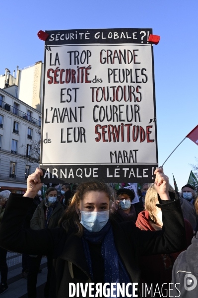 Manifestation contre le projet de loi SECURITE GLOBALE PPL, la marche des libertés du 28 novembre 2020. Demonstration against new security law project against freedom of information.