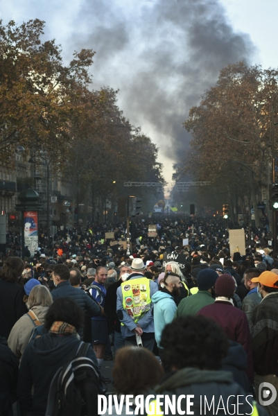 Manifestation contre le projet de loi SECURITE GLOBALE PPL, la marche des libertés du 28 novembre 2020. Demonstration against new security law project against freedom of information.