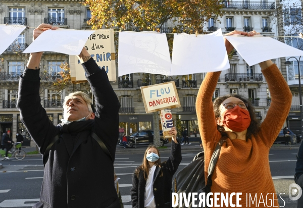 Manifestation contre le projet de loi SECURITE GLOBALE PPL, la marche des libertés du 28 novembre 2020. Demonstration against new security law project against freedom of information.