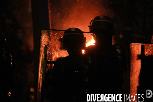 Manifestation parisienne contre la loi sécurité globale