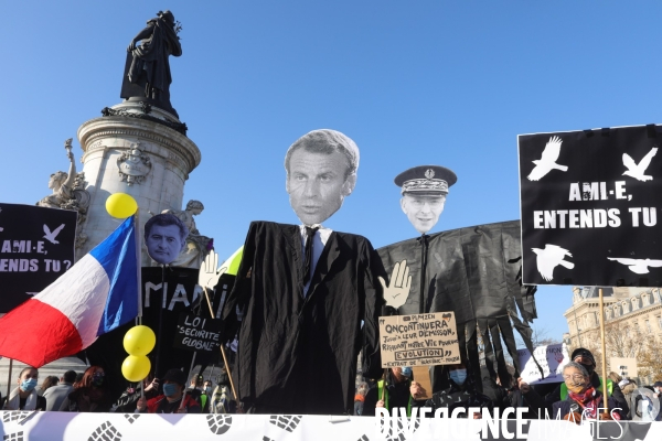 Manifestation parisienne contre la loi sécurité globale