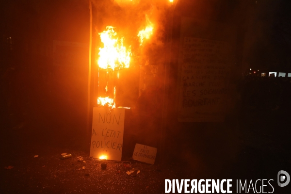 Manifestation parisienne contre la loi sécurité globale