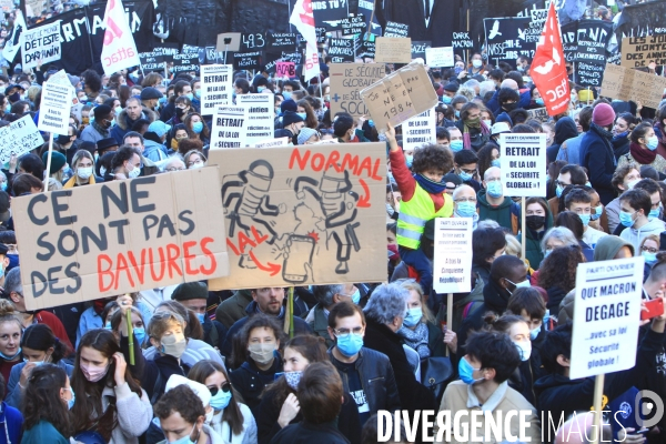 Manifestation parisienne contre la loi sécurité globale