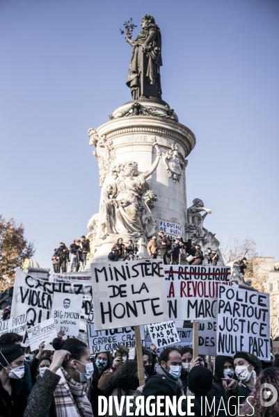 Marche des libertes contre la loi securite globale.