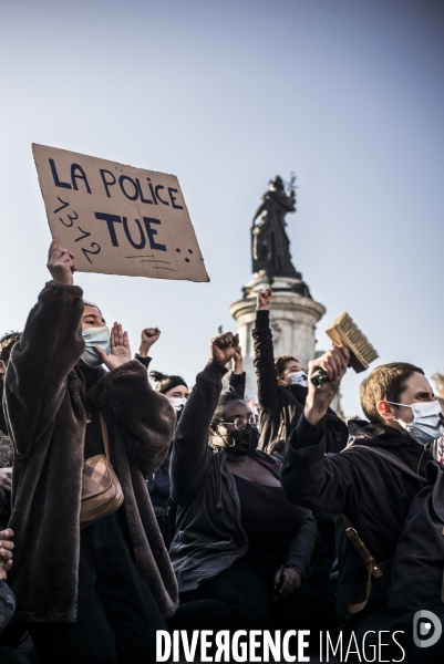 Marche des libertes contre la loi securite globale.