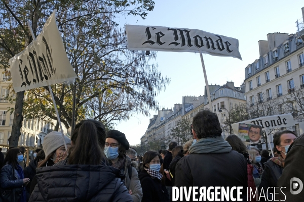 Paris Match et Le Monde manifeste pour la liberté d informer.