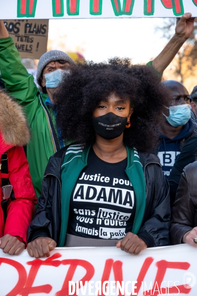 Manifestation contre la loi  sécurité globale .