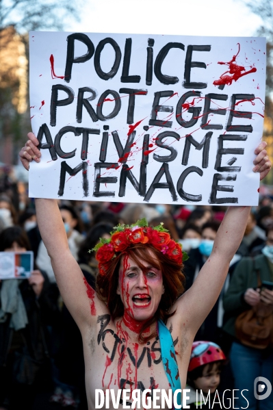 Manifestation contre la loi  sécurité globale .