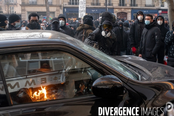 Manifestation contre la loi  sécurité globale .