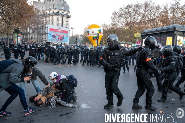Manifestation contre la loi  sécurité globale .