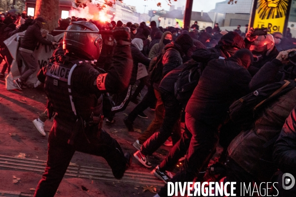 Manifestation contre la loi  sécurité globale .
