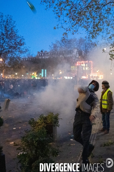 Manifestation contre la loi  sécurité globale .