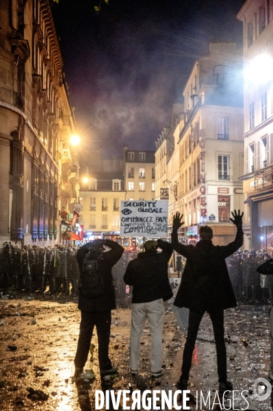 Manifestation contre la loi  sécurité globale .