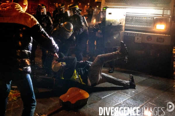 Manifestation contre la loi  sécurité globale .