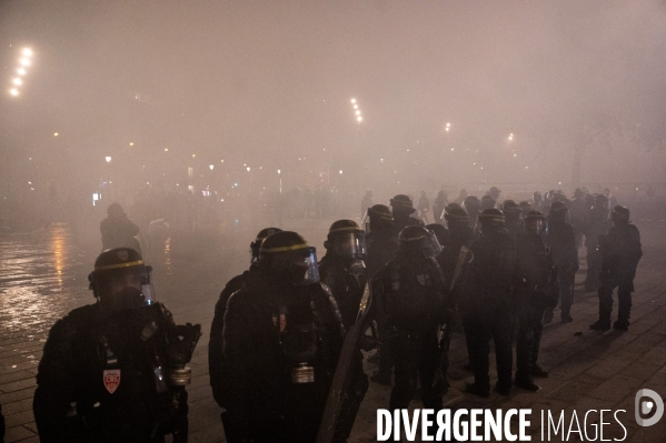 Manifestation contre la loi  sécurité globale .