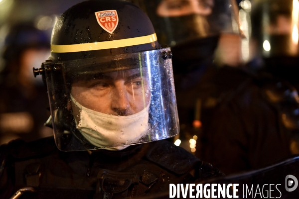 Manifestation contre la loi  sécurité globale .