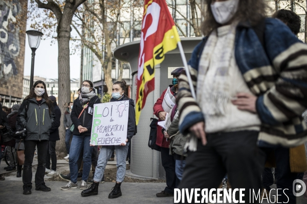 Manifestation contre la LPR et la précarité