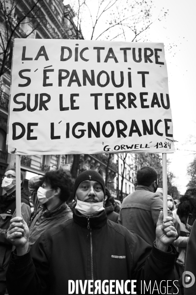 Manifestation contre le projet de loi SECURITE GLOBALE PPL, la marche des libertés du 5 decembre 2020. Demonstration against new security law project against freedom of information.