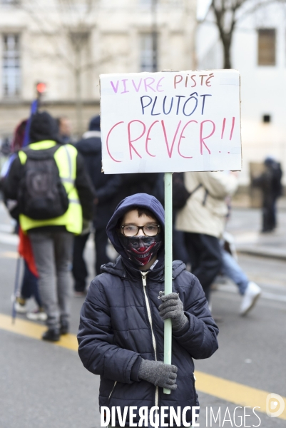 Manifestation contre le projet de loi SECURITE GLOBALE PPL, la marche des libertés du 5 decembre 2020. Demonstration against new security law project against freedom of information.