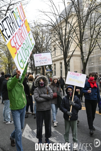 Manifestation contre le projet de loi SECURITE GLOBALE PPL, la marche des libertés du 5 decembre 2020. Demonstration against new security law project against freedom of information.