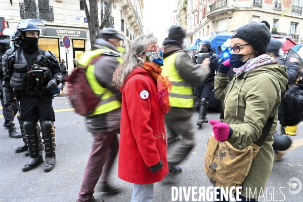 Manifestation contre le projet de loi SECURITE GLOBALE PPL, la marche des libertés du 5 decembre 2020. Demonstration against new security law project against freedom of information.