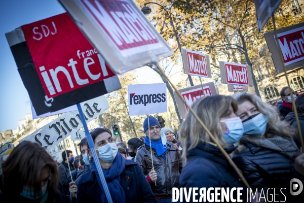 Manifestation contre la loi  Sécurité globale  et son article 24 entre République et Bastille à Paris