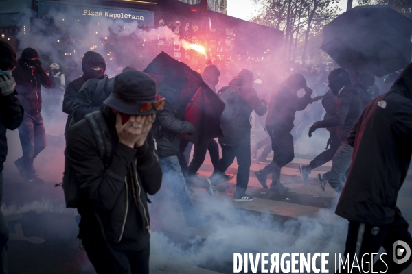 Manifestation contre la loi  Sécurité globale  et son article 24 entre République et Bastille à Paris