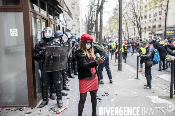 Manifestation contre la loi  sécurité globale  et contre le chômage et la précarité 05122020