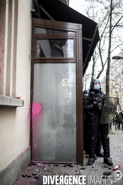 Manifestation contre la loi  sécurité globale  et contre le chômage et la précarité 05122020