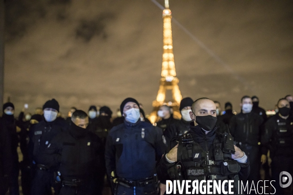 Manifestation spontanée de policiers 11122020