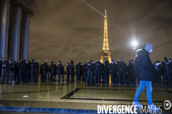 Manifestation spontanée de policiers 11122020