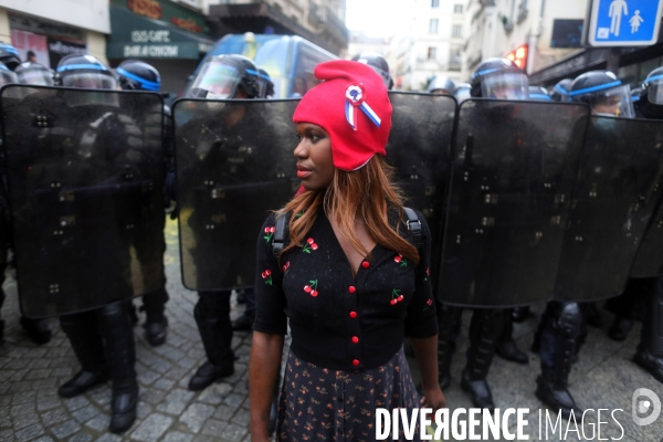 Paris, manifestation contre la loi sécurité globale