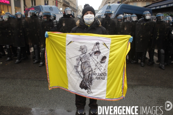 Paris, manifestation contre la loi sécurité globale