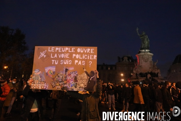 Paris, manifestation contre la loi sécurité globale