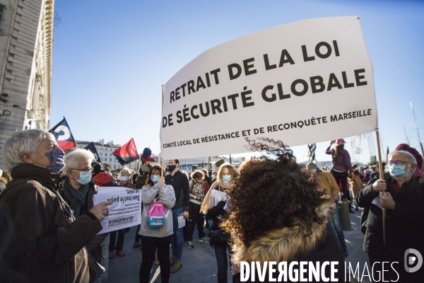 Marche contre les  lois d exception  à Marseille