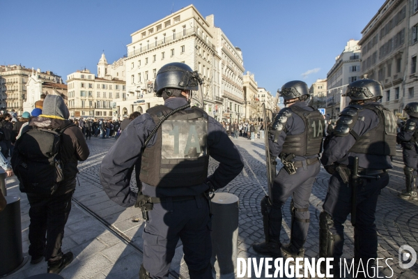 Marche contre les  lois d exception  à Marseille