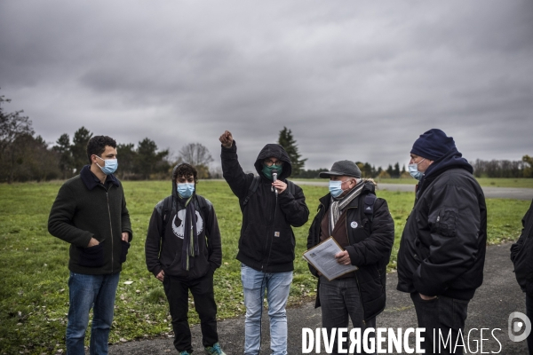 Rassemblement sur l aire des vents contre le futur chantier des jeux olympiques.